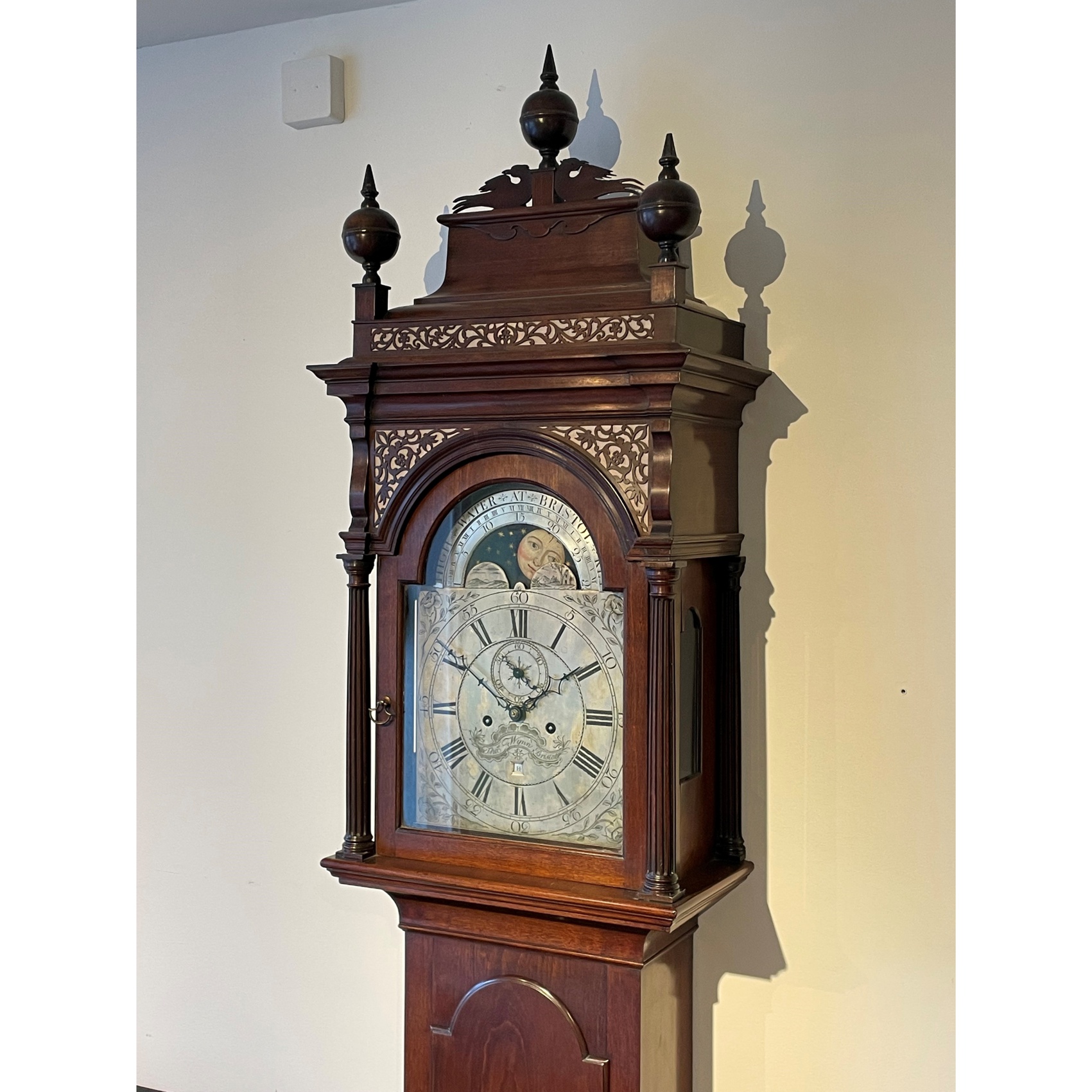 Engels staand horloge, thomas wynn